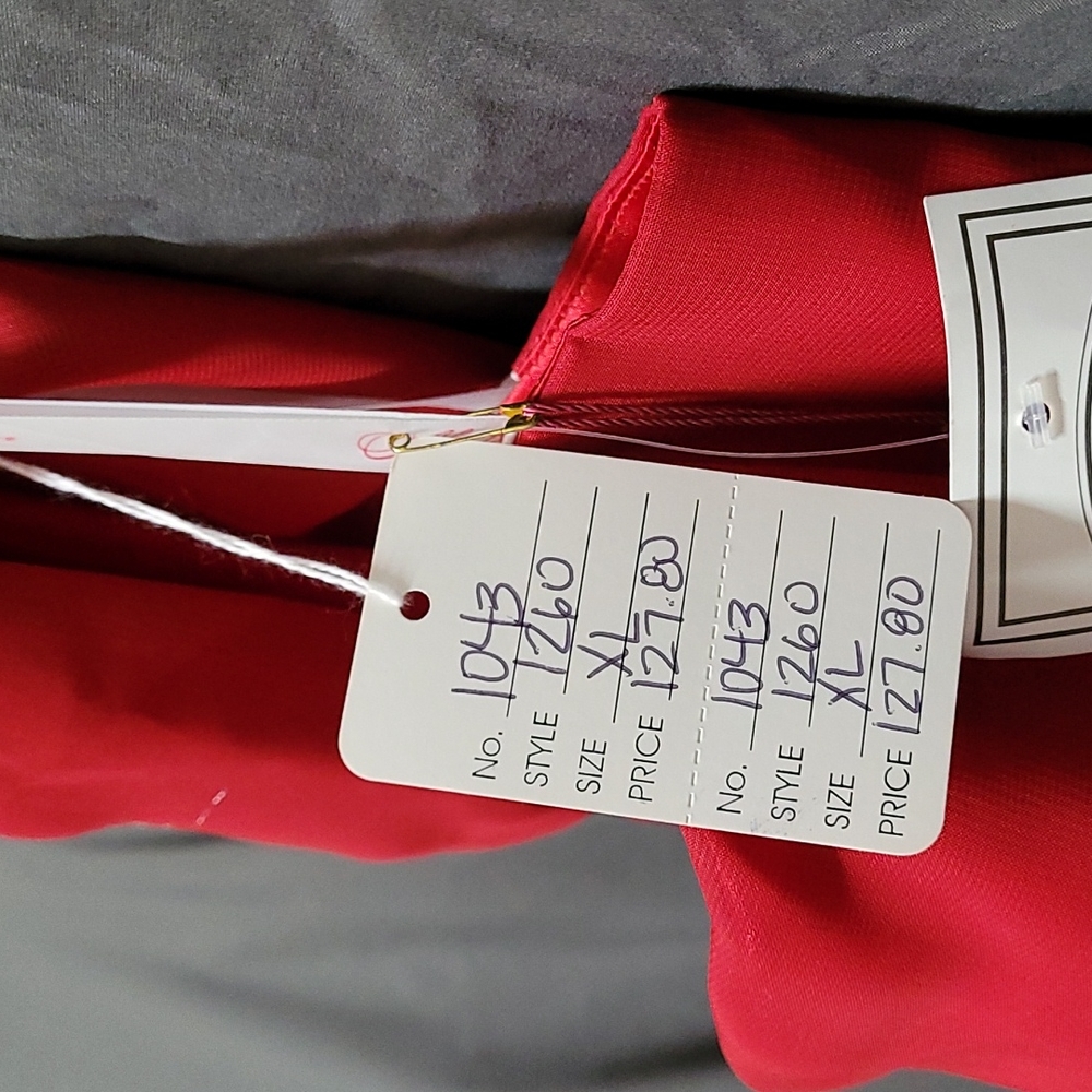 Dress - Picture 9 of 9
